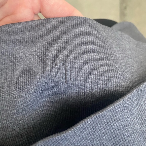 Lululemon in The flow crop gray leggings size 4 - Picture 5 of 6